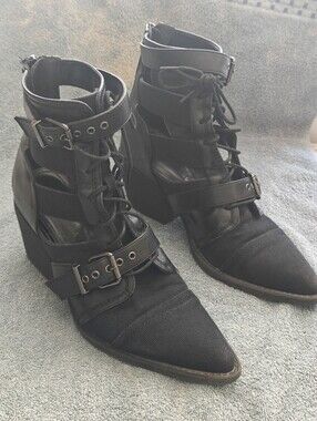 Punk Shoe Republic LA Black Chunky Ankle Boot 8.5 US Strappy